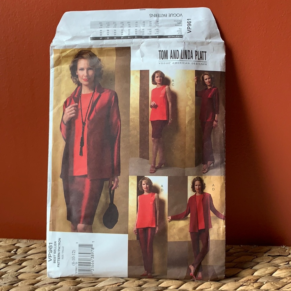 2004 Vogue American Designer Pattern by Tom & Linda Platt